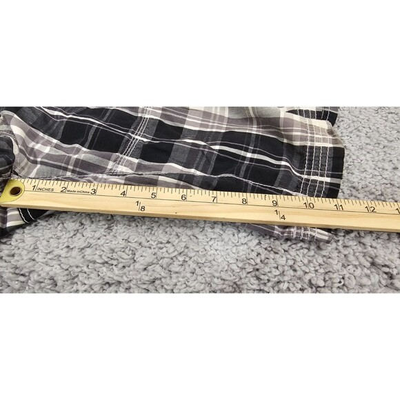 Y2K ROAR Mens Cargo Shorts Embroidered Plaid Black Utility Grunge Skater Size 33 - Picture 10 of 16